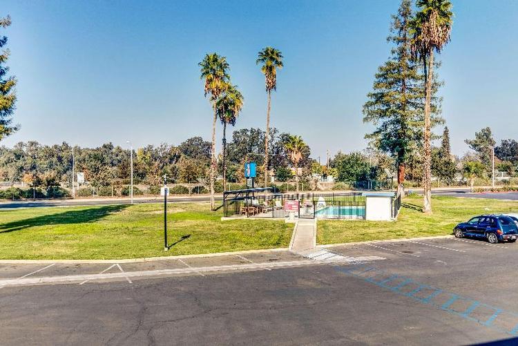 Motel 6 Visalia Ca