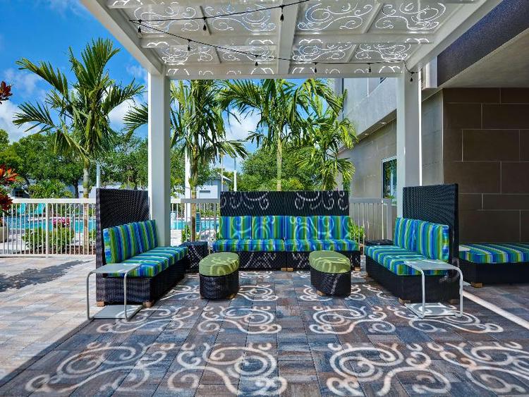 Home2 Suites by Hilton Naples I-75 Pine Ridge Road