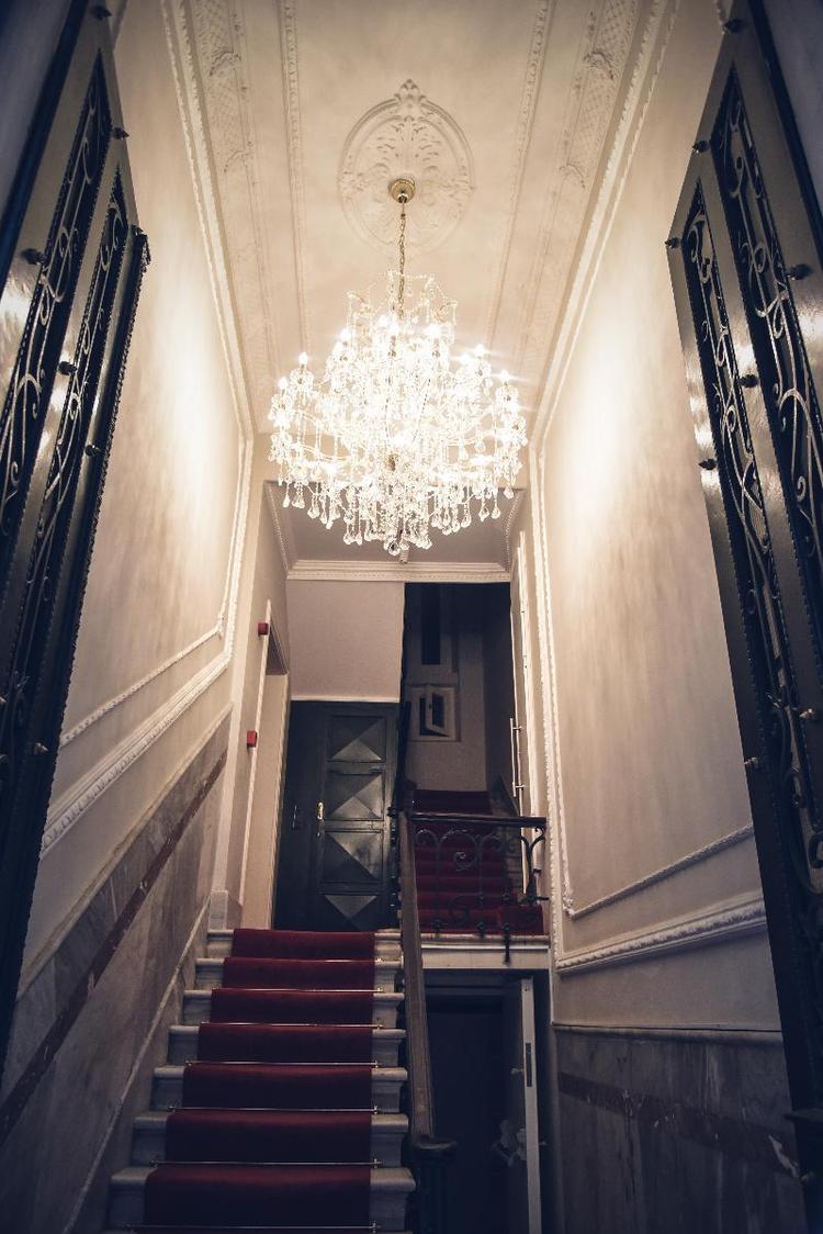 Luxir Hotel