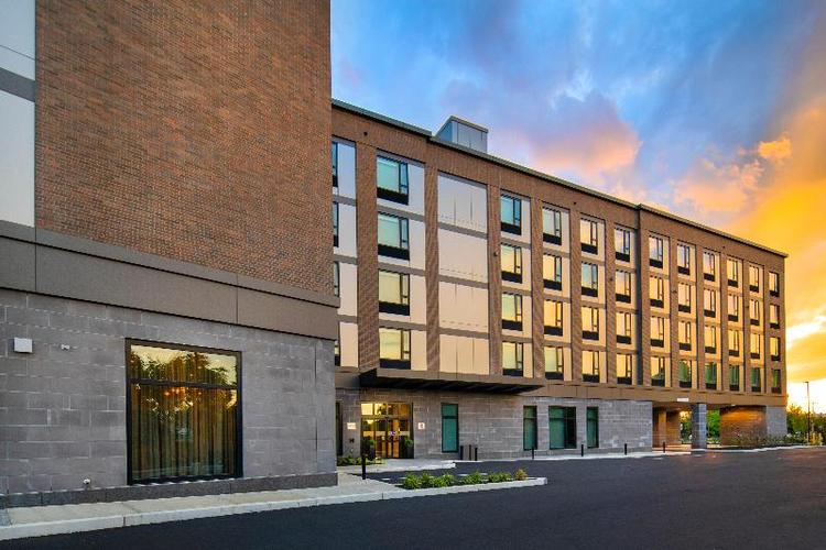 Holiday Inn Express Boston Logan Airport - Revere