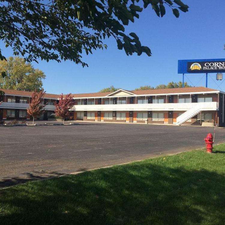 Corn Palace Inn