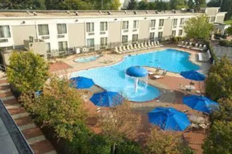 Inn at Chocolate Ave SureStay Collection by BW