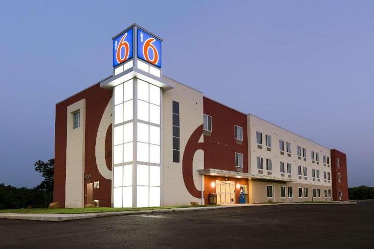 Motel 6 Poplar Bluff Mo