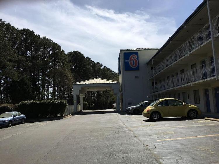 Motel 6 Raleigh Southwest Cary