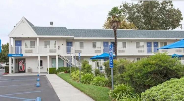 Motel 6 Sacramento, CA - Central