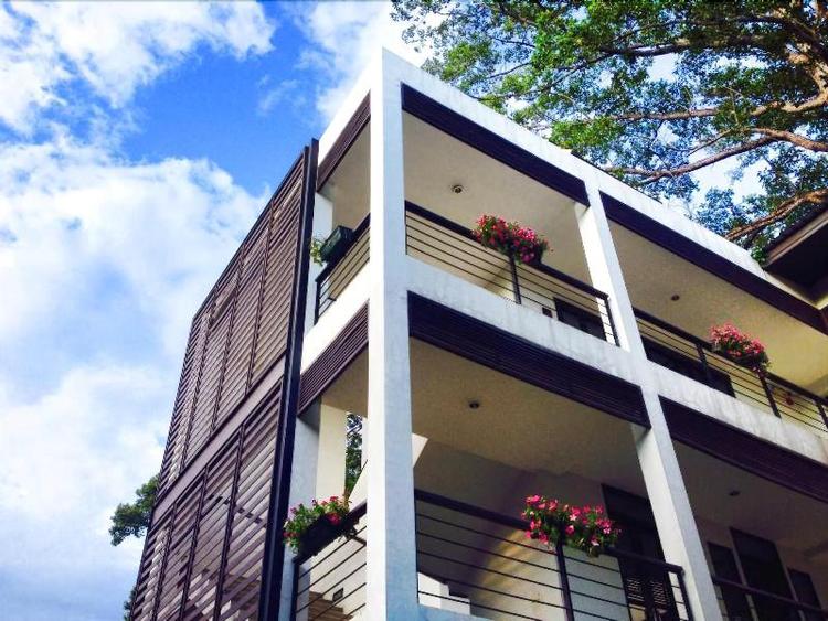 296 The Radtanaiya Residence