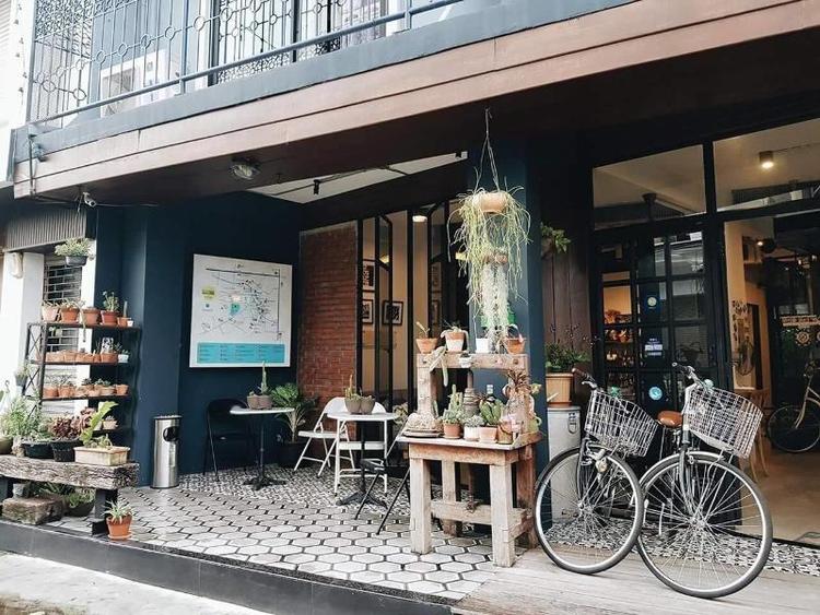 Chernchan Hostel