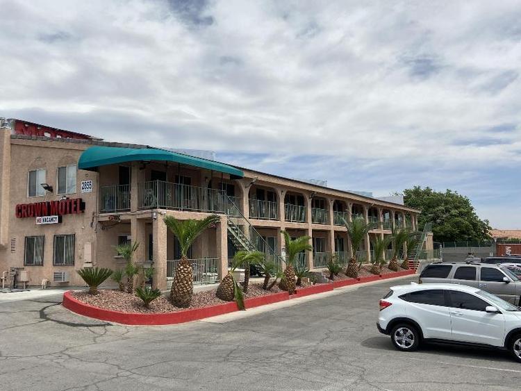 Crown Motel
