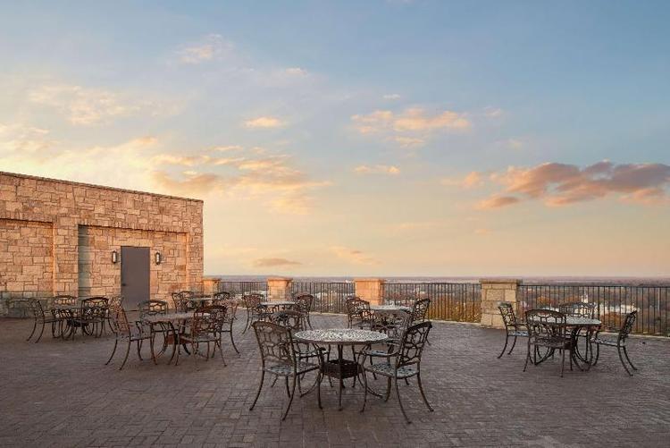 The Oread Lawrence, Tapestry Collection by Hilton