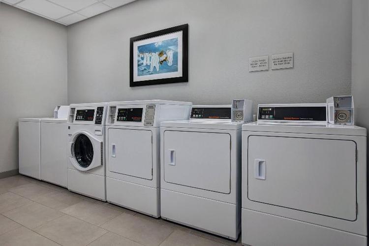 Towneplace Suites By Marriott Phoenix Glendale Spo