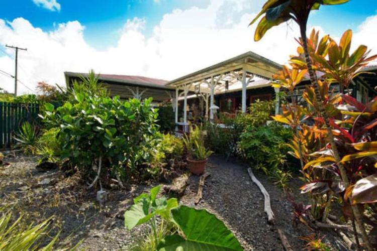 Hale Kawehi Guesthouse In Quaint Downtown Hilo, Ha