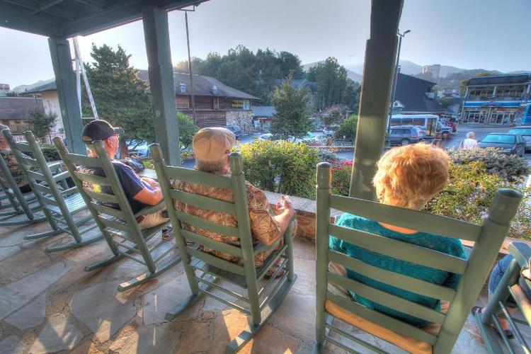The Historic Gatlinburg Inn