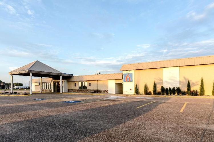 Motel 6 York, NE