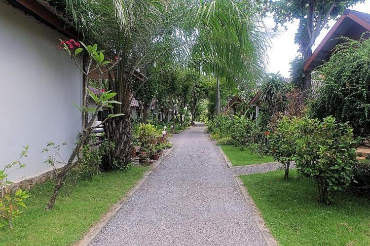 Thai House Beach Resort