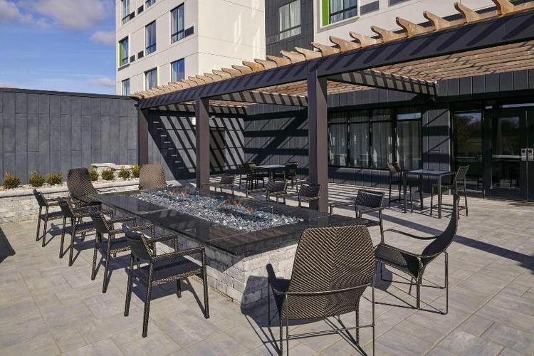 Courtyard By Marriott Jackson