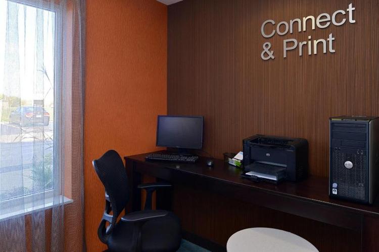 Fairfield Inn And Suites By Marriott Troy Ohio