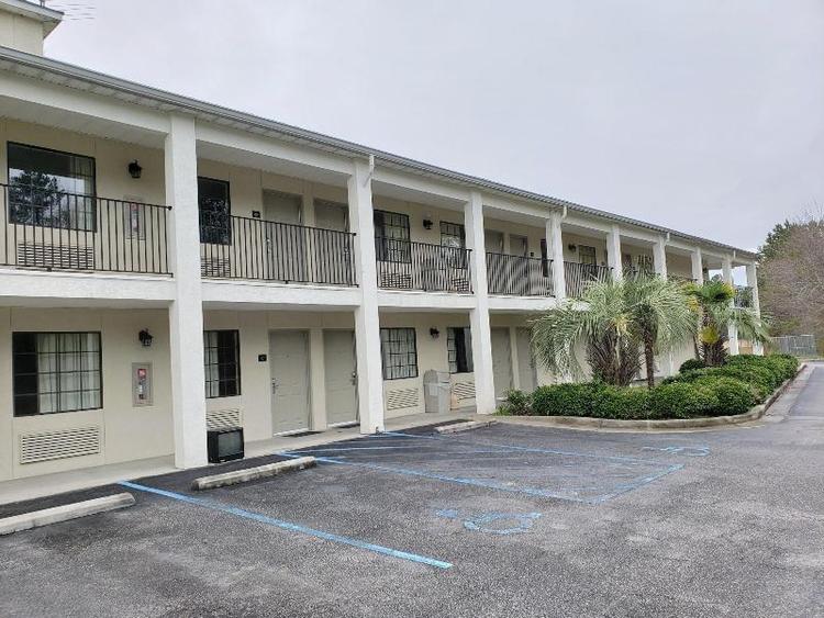 Peach Tree Inn