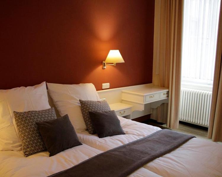 Z B Hotel