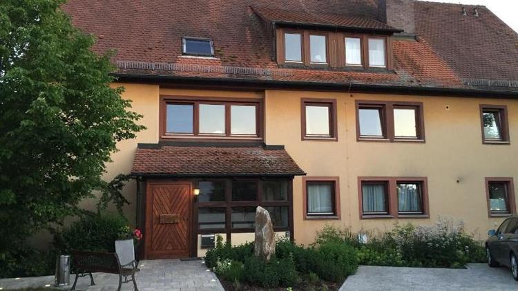 Wildkra Uterhotel