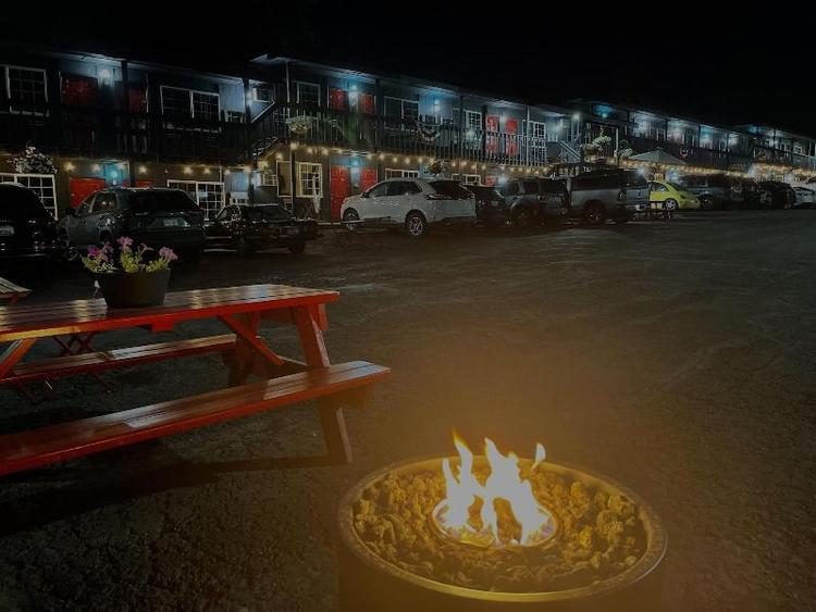 Chalet Motel Whitefish
