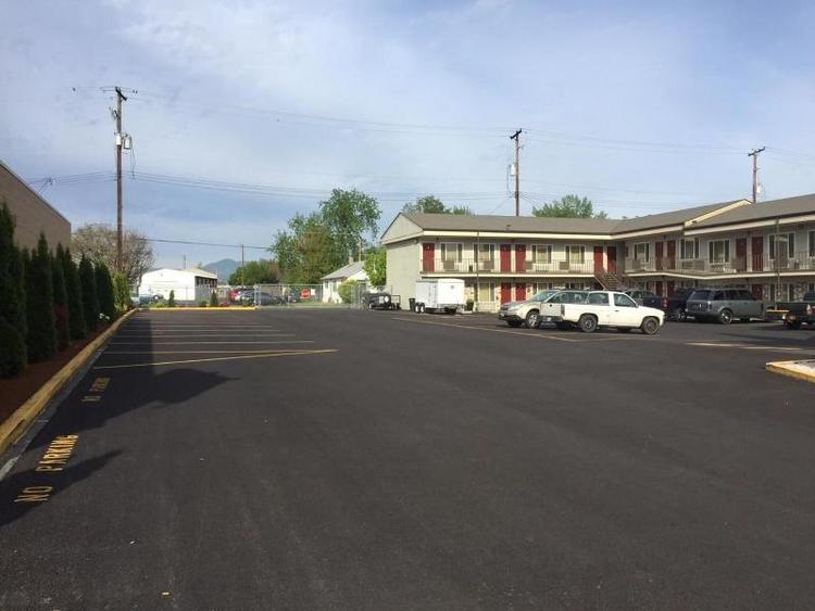 Tiki Lodge Motel