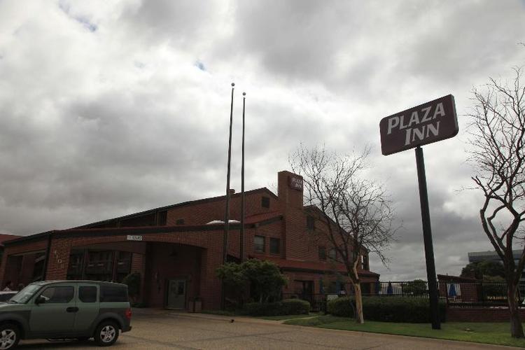 Plaza Inn