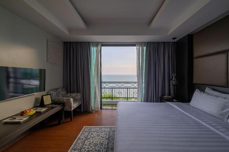Bay Beach Resort