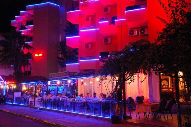 Kleopatra Ikiz Otel