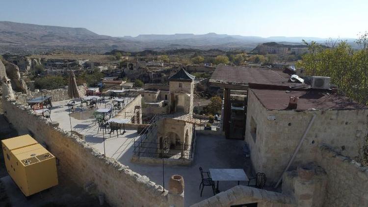 Taru Cave Suites