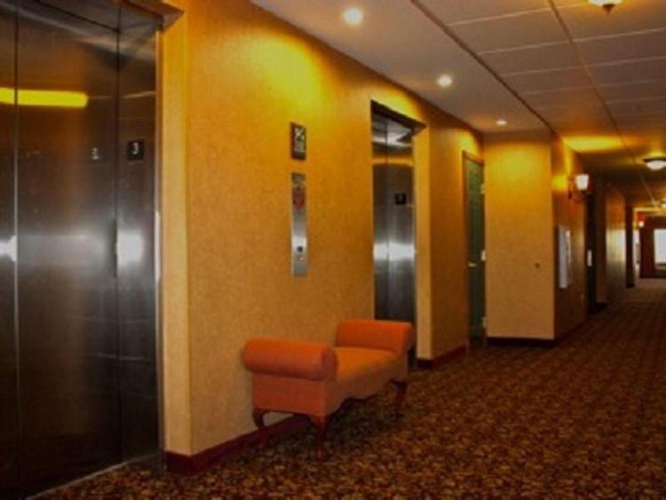 Town & Country Inn and Suites