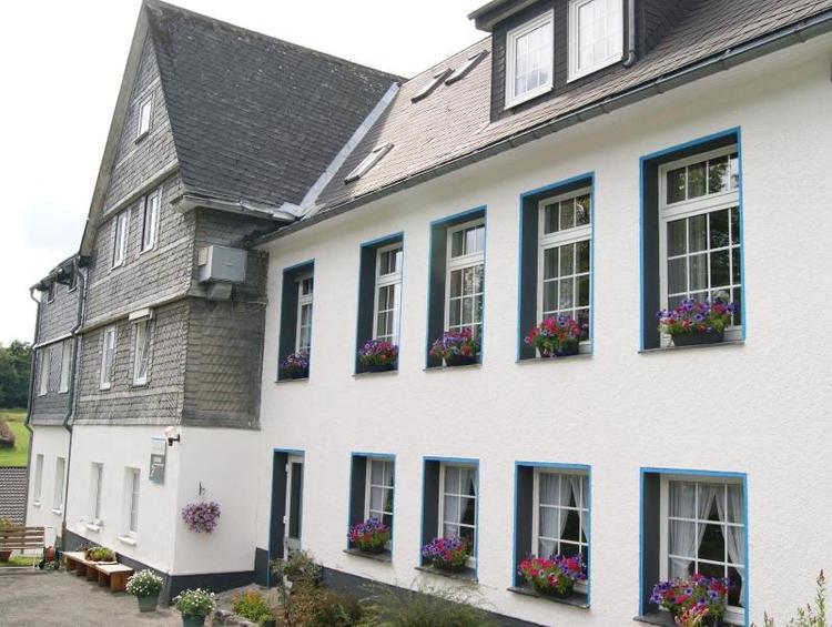 B&B Am Knittenberg - Near Skiliftkarussell Winterb