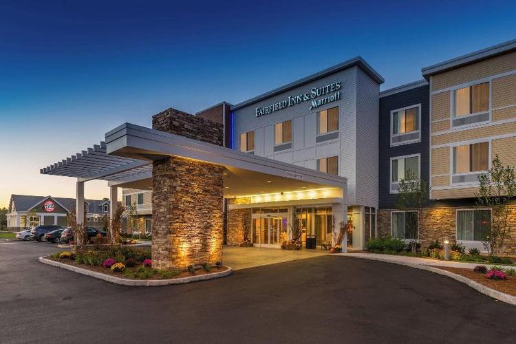 Fairfield by Marriott Inn & Suites Plymouth White 