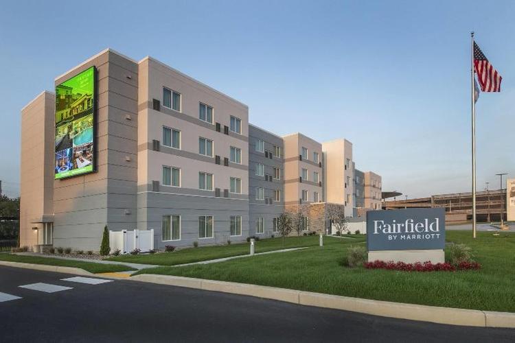 Fairfield Inn & Suites by Marriott Harrisburg Inte