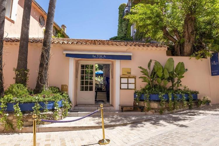 Hôtel Restaurant Le Yaca