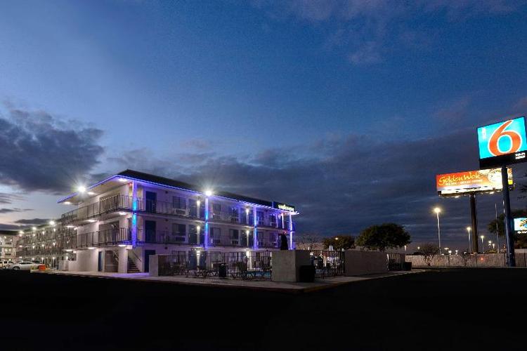 Motel 6 San Antonio, TX - West SeaWorld