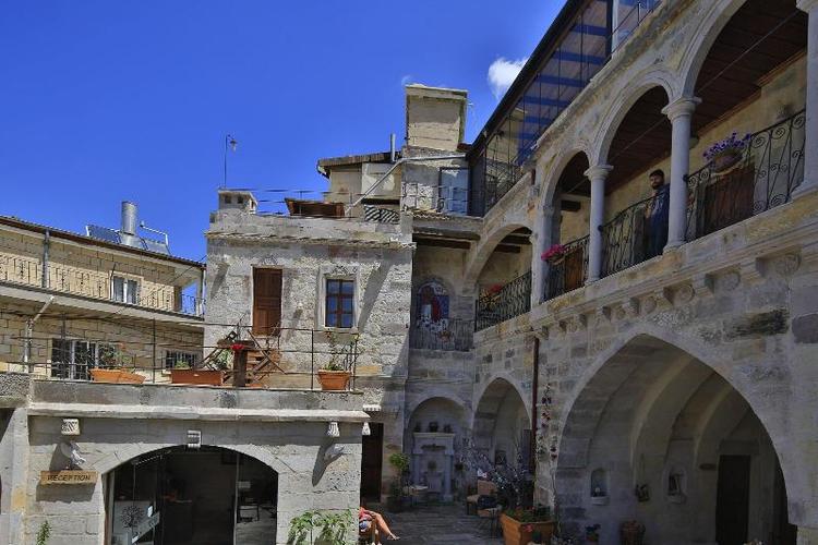 Aren Cave Hotel