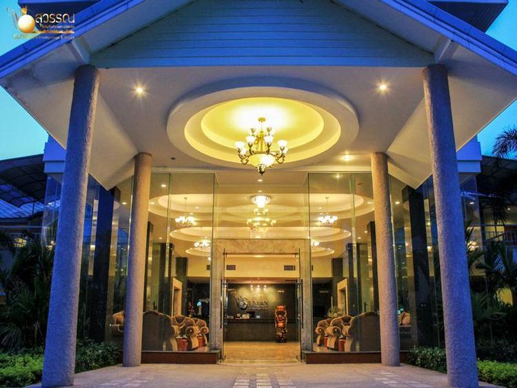 Suwan Driving Range And Resort