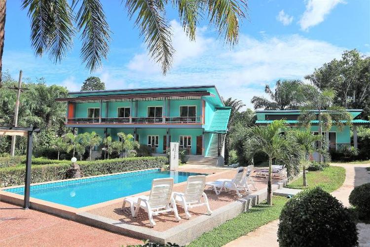 Tum Mai Kaew Resort