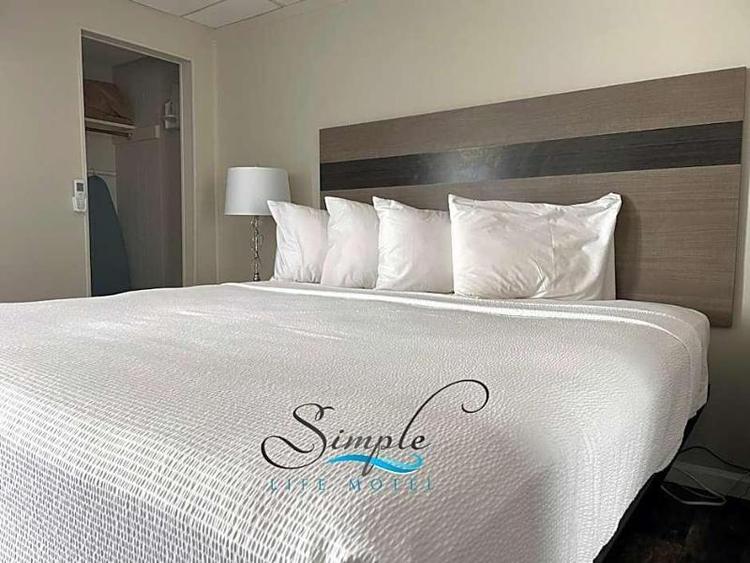 Simple Life Motel