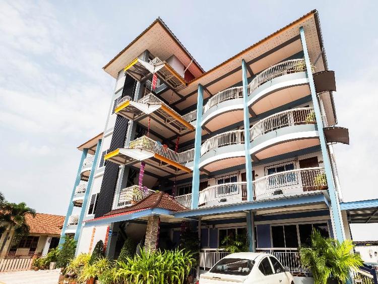 1157 Ploy Pailin Place