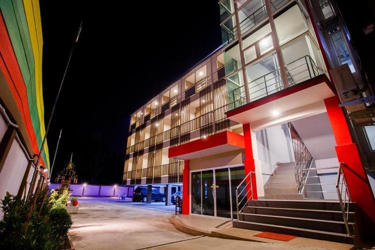 Smile Place Hotel Chiang Rai by ZUZU