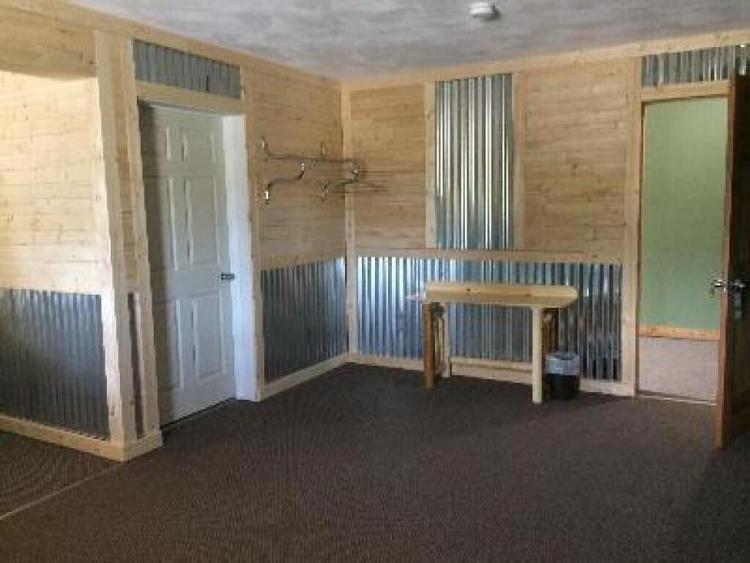 Big Horse Inn And Suites