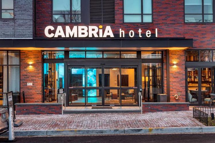 Cambria Hotel Washington DC Navy Yard Riverfront
