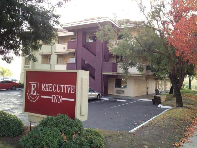 Executive Inn Hotel