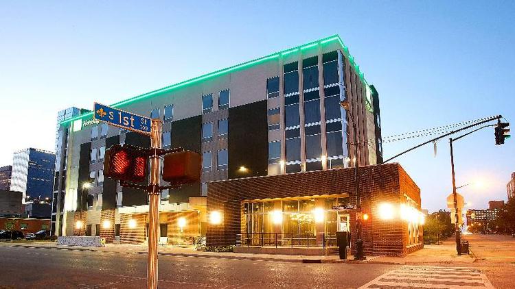 Holiday Inn Louisville Downtown