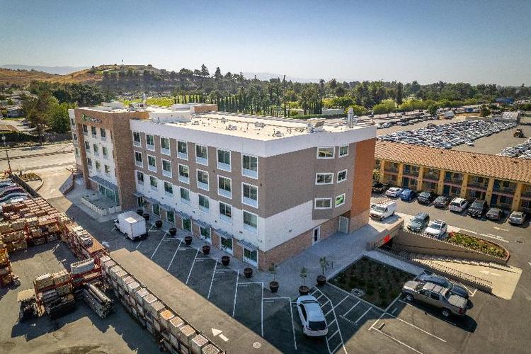 Holiday Inn Express & Sts San Jose Silicon Valley