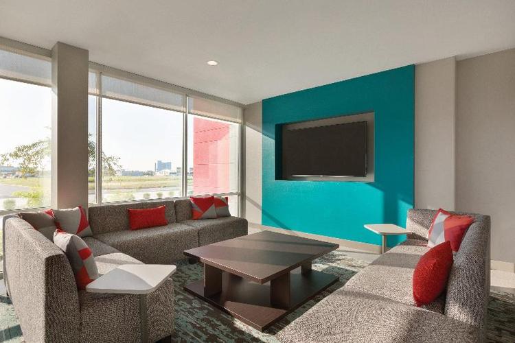 Avid Hotels Fayetteville West