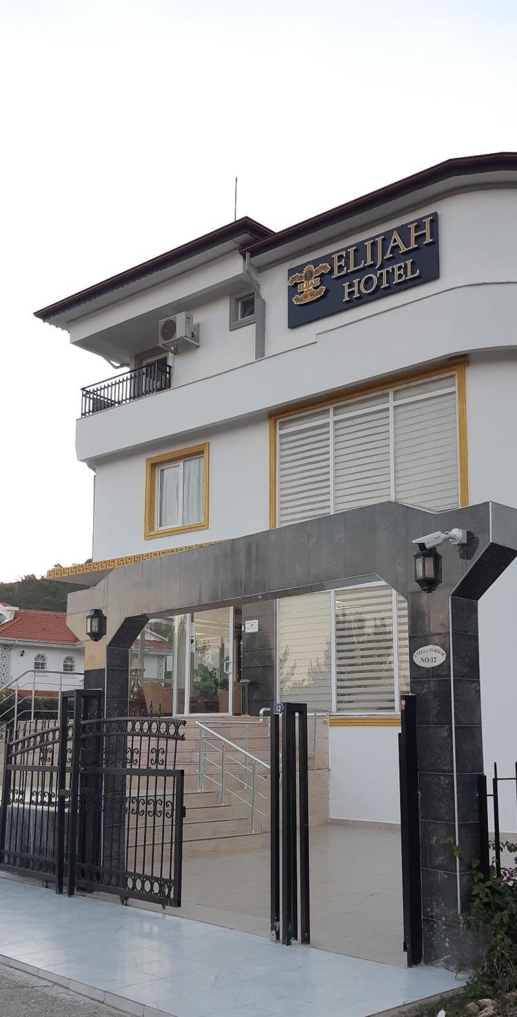 Elijah Hotel