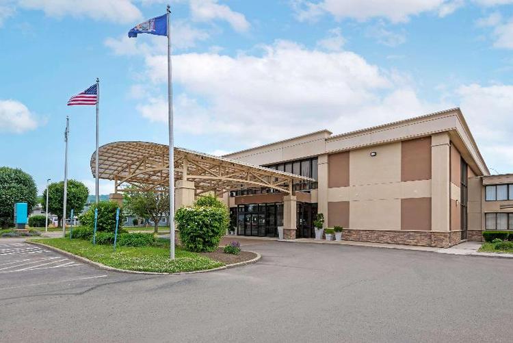 Clarion Inn Elmira