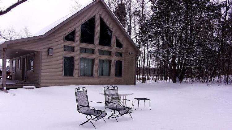 Lakefront Hideaway